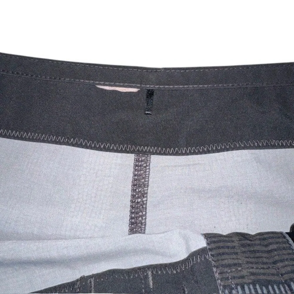 PrAna Swim Shorts Geometric‎ Print Swim with Zip Pocket Drawstring Closure Sz 32